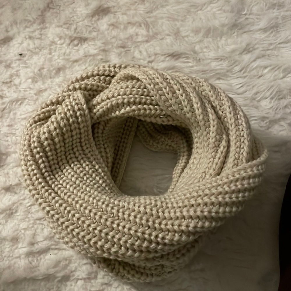Head scarf
